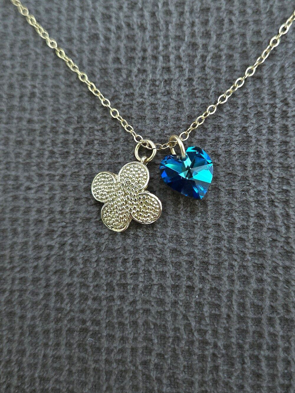 Deep Blue Swarovski Crystal💎 Heart💙 and Clover🍀 Charm Necklace - NWOT - Picture 13 of 16